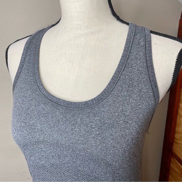 Lululemon Swiftly Tech Racerback Tank Top in Heathered Black Grey 6 W1960S - Picture 6 of 13